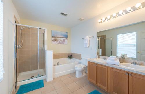 Legacy Park Villa | Ideal for Families - Arcade Gaming Room - South Facing Pool - Spa - Nr Disney - FREE Welcome Pack