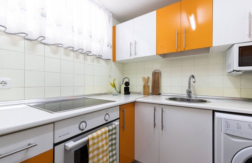 Salou City Centre Apartment | Ideal for Families: Central, 2 Bedrooms and Air Conditioning UHC FORMENTOR 271