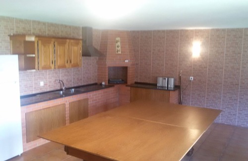 Ponte de Vagos House | Ideal for families with children, has plenty of room to play. Pets accepted