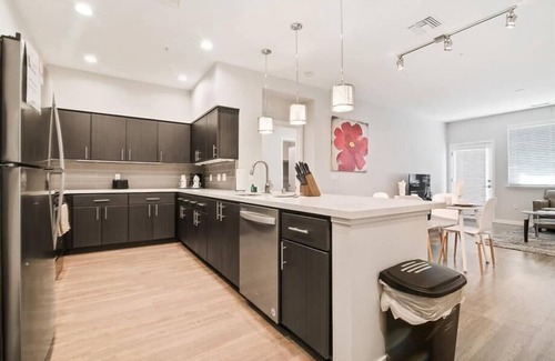 Menlo Park Apartment | Ideal for Medical Pros | In-unit Laundry & Kitchen | Menlo Park