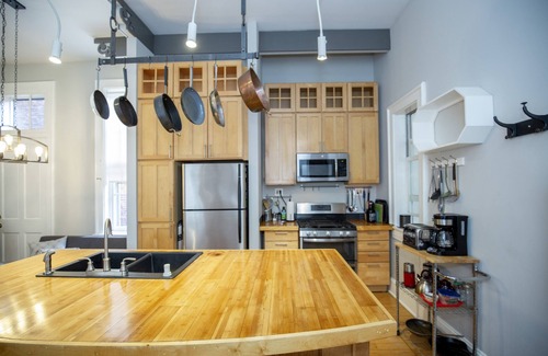 Over-the-Rhine Condo | Ideal for medical travelers parking available