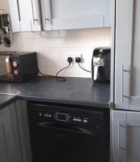 Thornton Apartment | Ideal