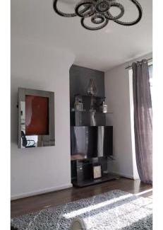 Thornton Apartment | Ideal