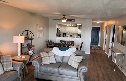 Lake Ozark Condo | Ideal Lake Vacation Condo - Lake of the Ozarks, Missouri