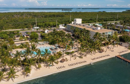 Islamorada Hotel | Ideal Mix of Comfort and Value! Onsite Pool, Free Parking, Pets Allowed