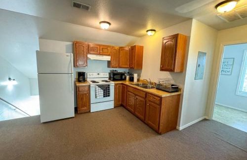 Waynesville Apartment | Ideal Retreat Near Ft Wood!