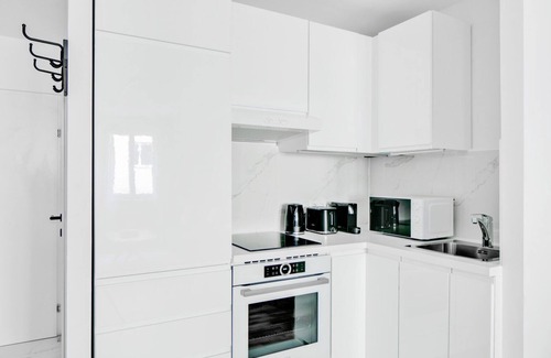 Wieden Apartment | Ideal Wieden 1BR w/Elevator near Karlsplatz & U1, U4, by Blueground
