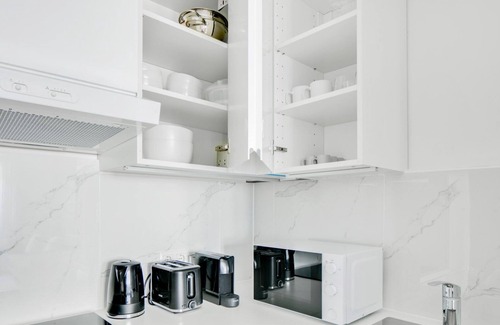 Wieden Apartment | Ideal Wieden 1BR w/Elevator near Karlsplatz & U1, U4, by Blueground