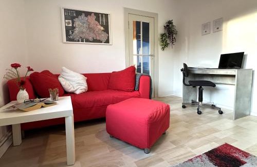 Tempelhof Apartment | "IDEAL42" - Berlin für Zwei - citynah, verkehrsgünstig, Supermarkt, flexibler Check-In