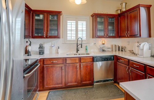 Memphis House | Ideally Located Memphis Home: 3 Mi to Beale St!