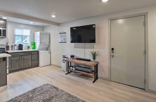 Dimond House | Ideally Located Oakland Home w/Private Yard!