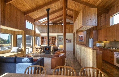 Sea Ranch House | Ideally Located on the Unspoiled Sea Ranch Meadow
