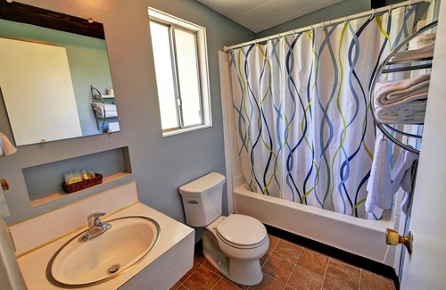 Twisp Hotel | Idle A While