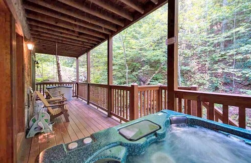 Black Bear Falls Cabin | Idle Days | Stately Porch, Hot Tub, Pool Table