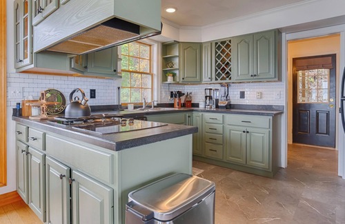 Ovid Cottage | Idle Hour: "Stunning Panoramic Views of Cayuga Lake!"
