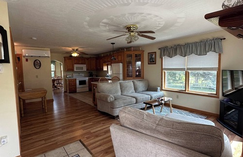 Brookfield House | Idlic home in an amazing setting, close to Hamilton, Clinton and Cooperstown.