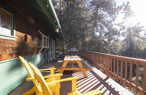 Idyllwild House | Idy Hideaway: Picturesque Mountain Cabin in Perfect Location