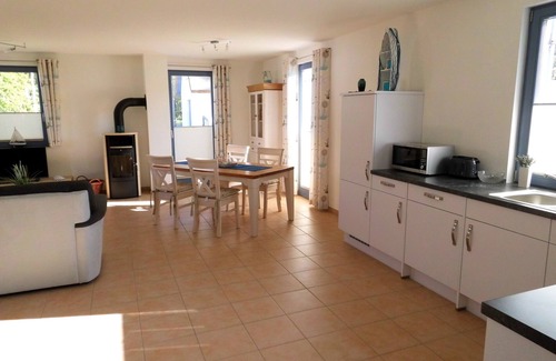 Glowe House | Idyllic FH with much romance, sauna, fireplace, garden & beach basket