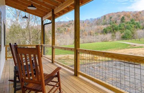 Asheville House | Idyllic Mountain by AvantStay Outdoor Living