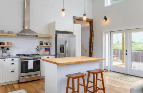 Asheville House | Idyllic Mountain by AvantStay Outdoor Living