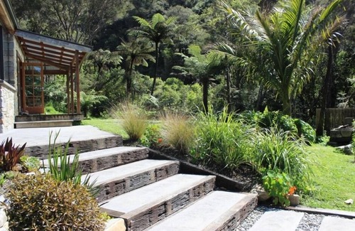 Parapara Cottage | Idyllic river side retreat