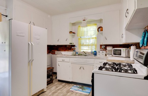 Rochester Apartment | Idyllic Rochester Apartment: 2 Miles to Downtown!