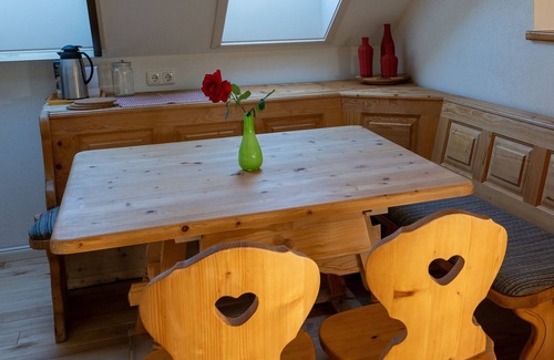 Altusried Apartment | Idyllic vacation apartment with 2 bedrooms and balcony in the house on the Iller