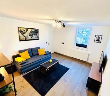 Gmunden Apartment | Idyllische Suite in Zentrumsnähe mit Parkplatz Top 1