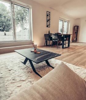 Ebersberg District Apartment | Idyllisches Apartment mit exklusivem Whirlpool