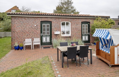 Langeoog House | Idyllisches Ferienhaus für bis zu 2 Personen an den Düne Unterhalb des Wassertur