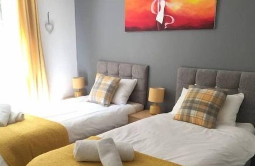 Crawley Apartment | If you are looking for a quiet and peaceful stay in Crawley then look no further. A beautiful com...