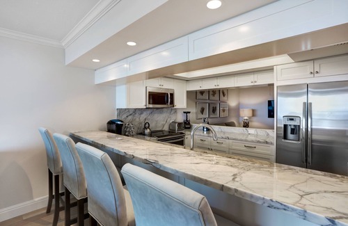 Park Shore Condo | If You Love Having the BEST! Stunning Gulf Front Views- Luxury Condo!