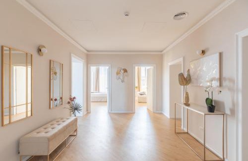 Rione XVI Ludovisi Apartment | iFlat La Dolce Vita - Contemporary Luxury in Rome
