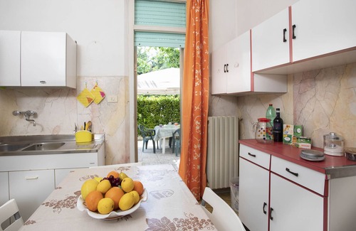 Bordonchio Apartment | Igea House by the Sea 26, a stone's throw from the beach