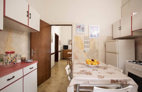 Bordonchio Apartment | Igea House by the Sea 26, a stone's throw from the beach
