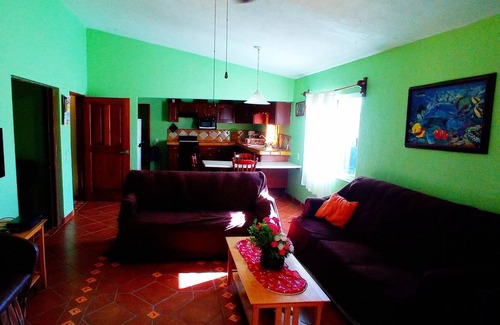 Boca de Iguanas Hotel | Iguana Loca - Apartments & Bungalows