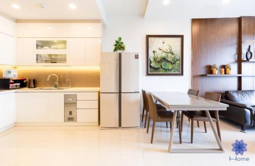 Phu Nhuan Apartment | iHome Furnished Apartments with Free Gym & Pool, Airport Pick-Up Service