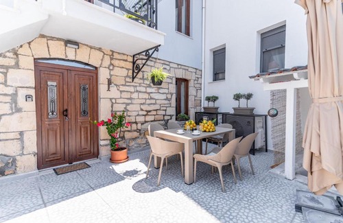 Afytos Villa | IKIA KATSANI