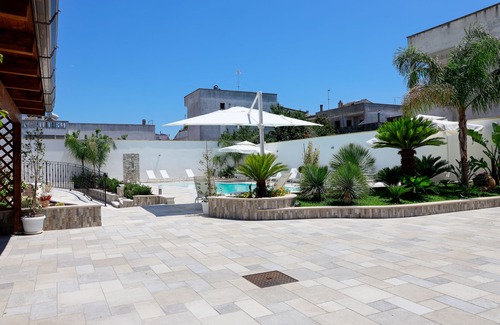 Tiggiano Villa | IL BAIOCCO HOLIDAY HOME SWIMMING POOL AND SPA