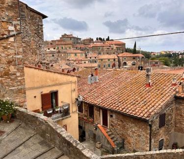 Campiglia Marittima House | Il Borgo Charming House