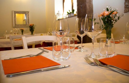 Acquapendente House | IL Borgo Ristorante Pizzeria Camere