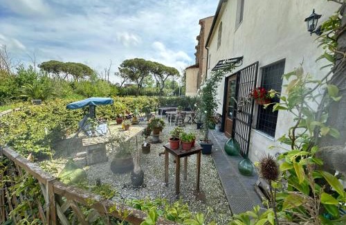 San Giuliano Terme House | - Il Casale Toscano - 1900mt from The Tower of Pisa - No Breakfast - Free Parking - No Air Conditioning but Fan - No Tv - No Frigde - ONLY SELF CHECK IN FROM 3 PM