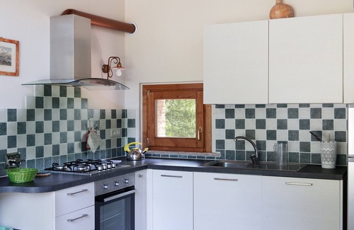 Gambassi Terme House | Il Corbezzolo house in historic village