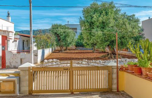 Montalbano Apartment | IL GIARDINO DEL MANDARINO HOUSE