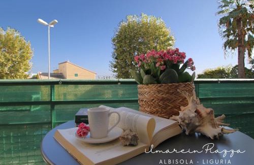 Albisola Superiore Apartment | Il mare in Piazza