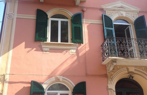 La Spezia House | "Il Nido da Chiara" renovated with fine finishes and a splendid terrace