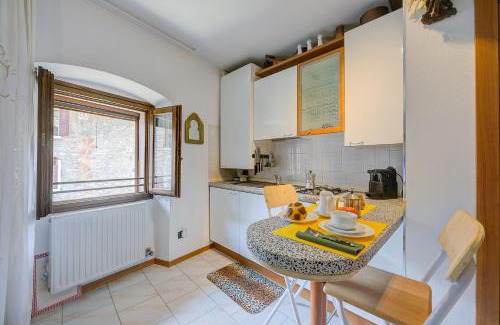 Canale di Tenno Apartment | Il Nido dell'Artista - Happy Rentals