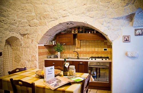Martina Franca House | Il Panoramico: trullo house from the 1800s with a view of the vineyard and the Valle d'Itria