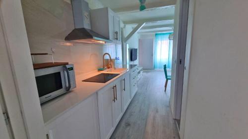 Jesi House | Il Pesce Fuor d'Acqua