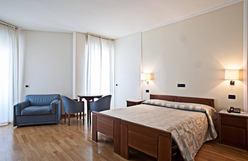Porto San Giorgio Hotel | Il Timone